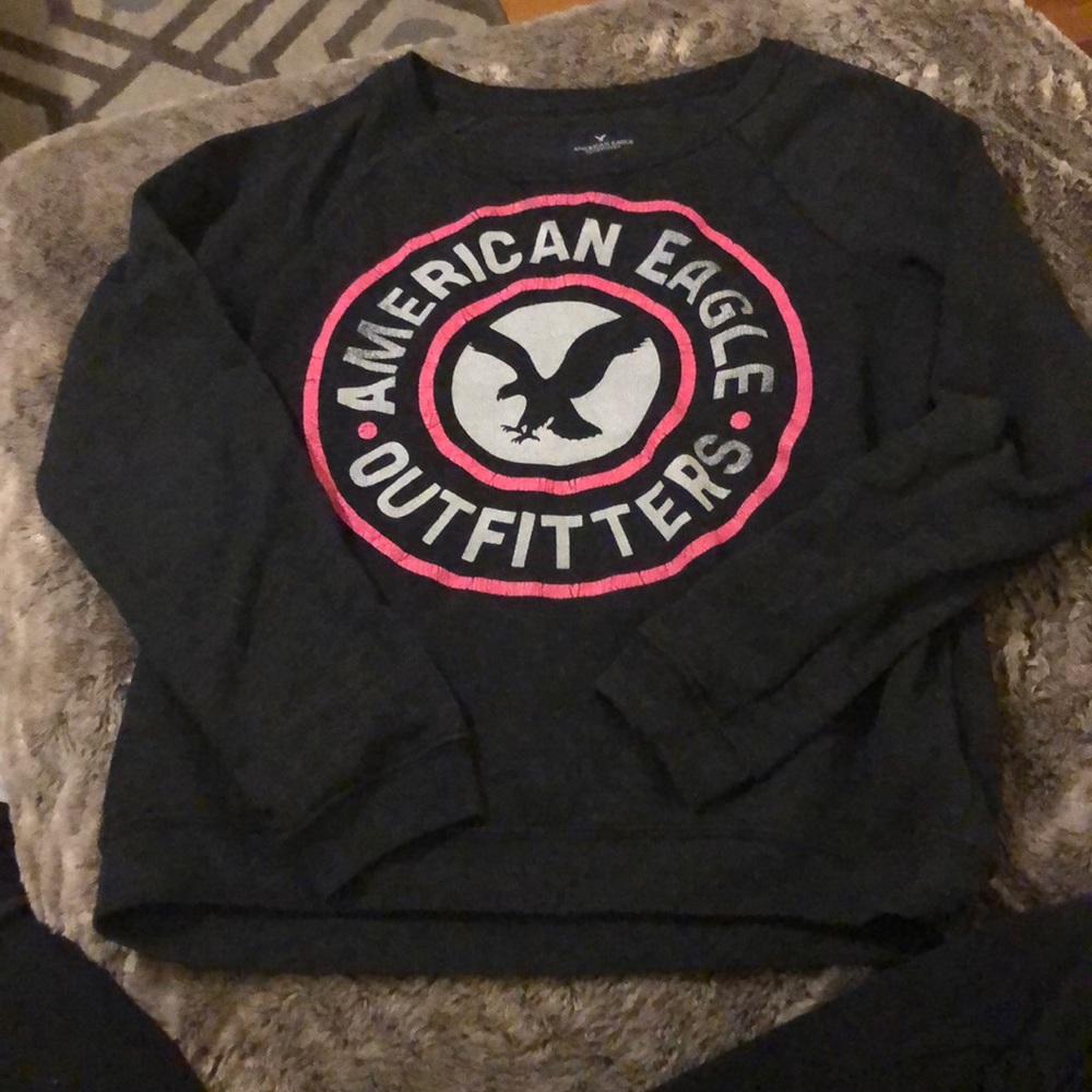 American Eagle crew knock sweater